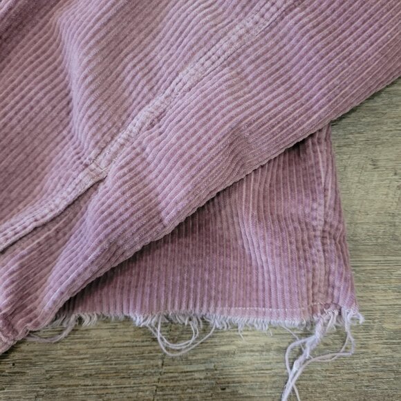 AMERICAN EAGLE | Corduroy Cropped Raw Hem Button Up Shacket | Sz. S - Picture 3 of 6